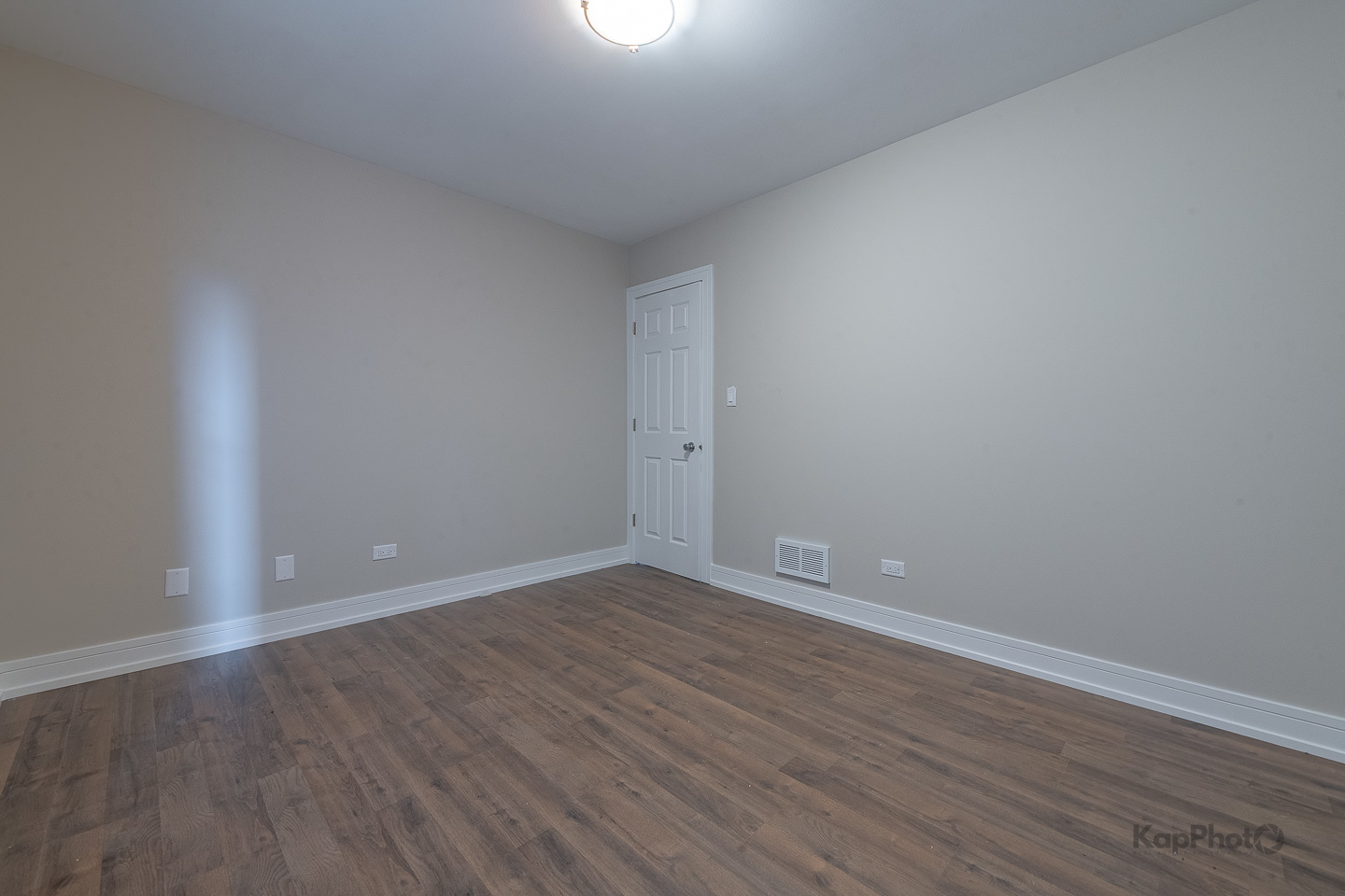 4407 S Wallace Street