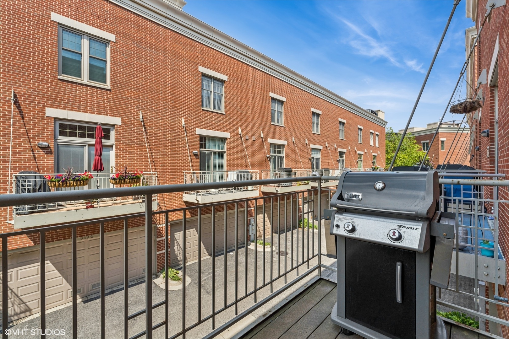 1066 W Fry Street