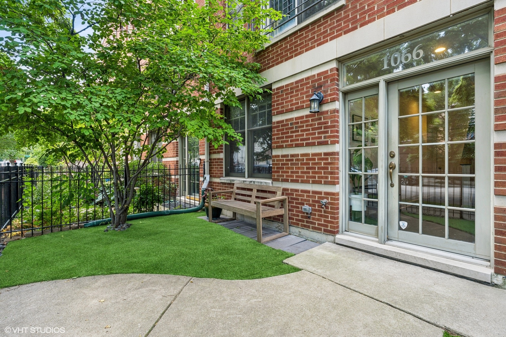 1066 W Fry Street
