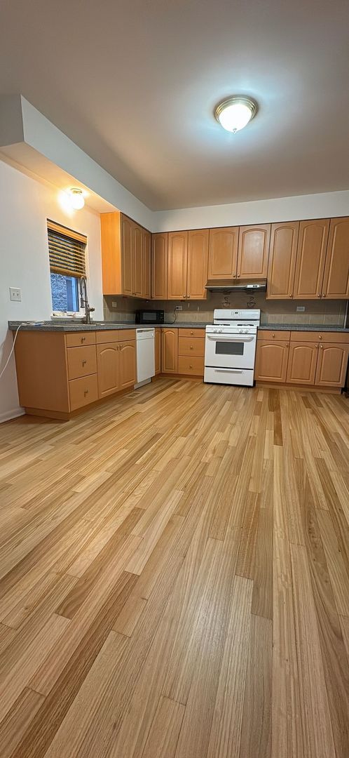 711 W 31st Street Unit: 1