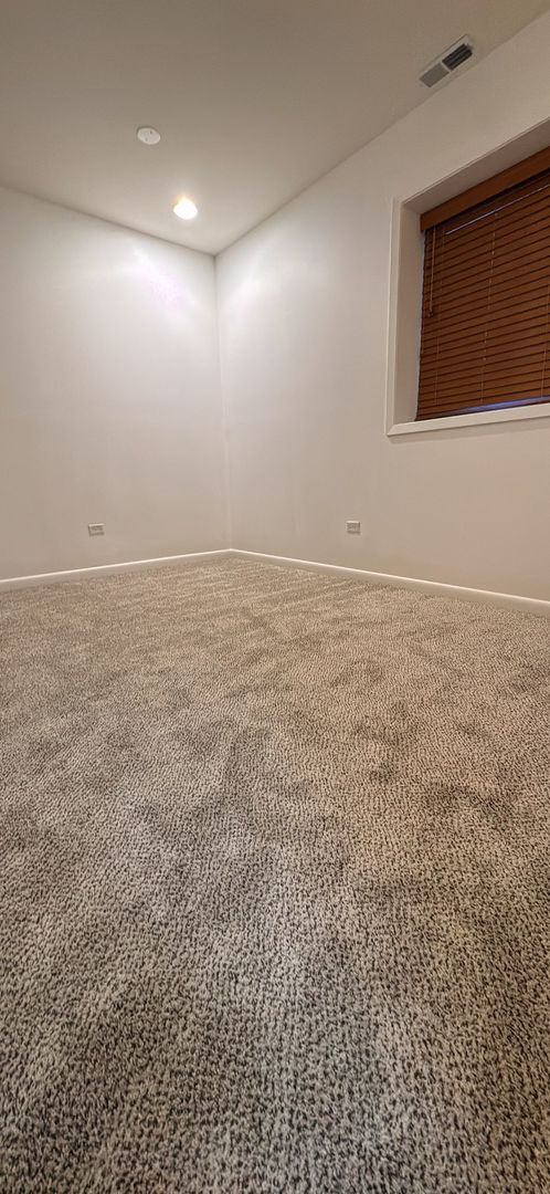 711 W 31st Street Unit: 1