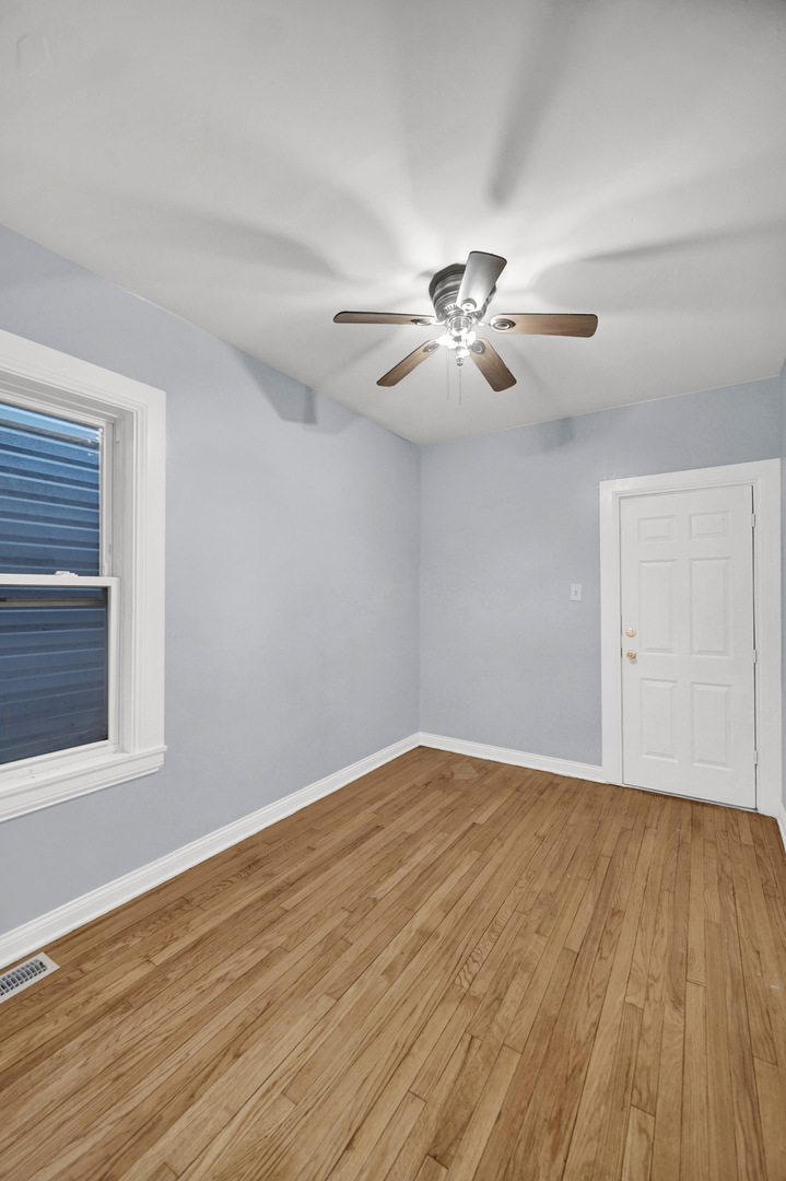 7316 S Woodlawn Avenue