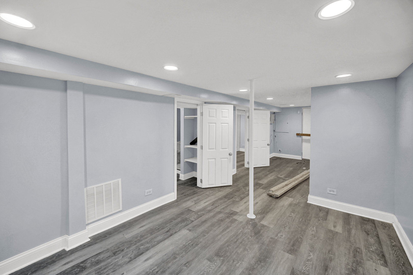 7316 S Woodlawn Avenue