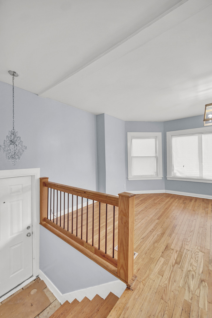 7316 S Woodlawn Avenue