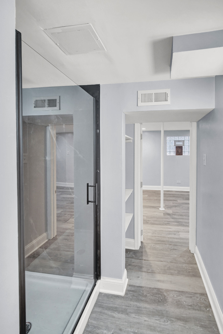 7316 S Woodlawn Avenue