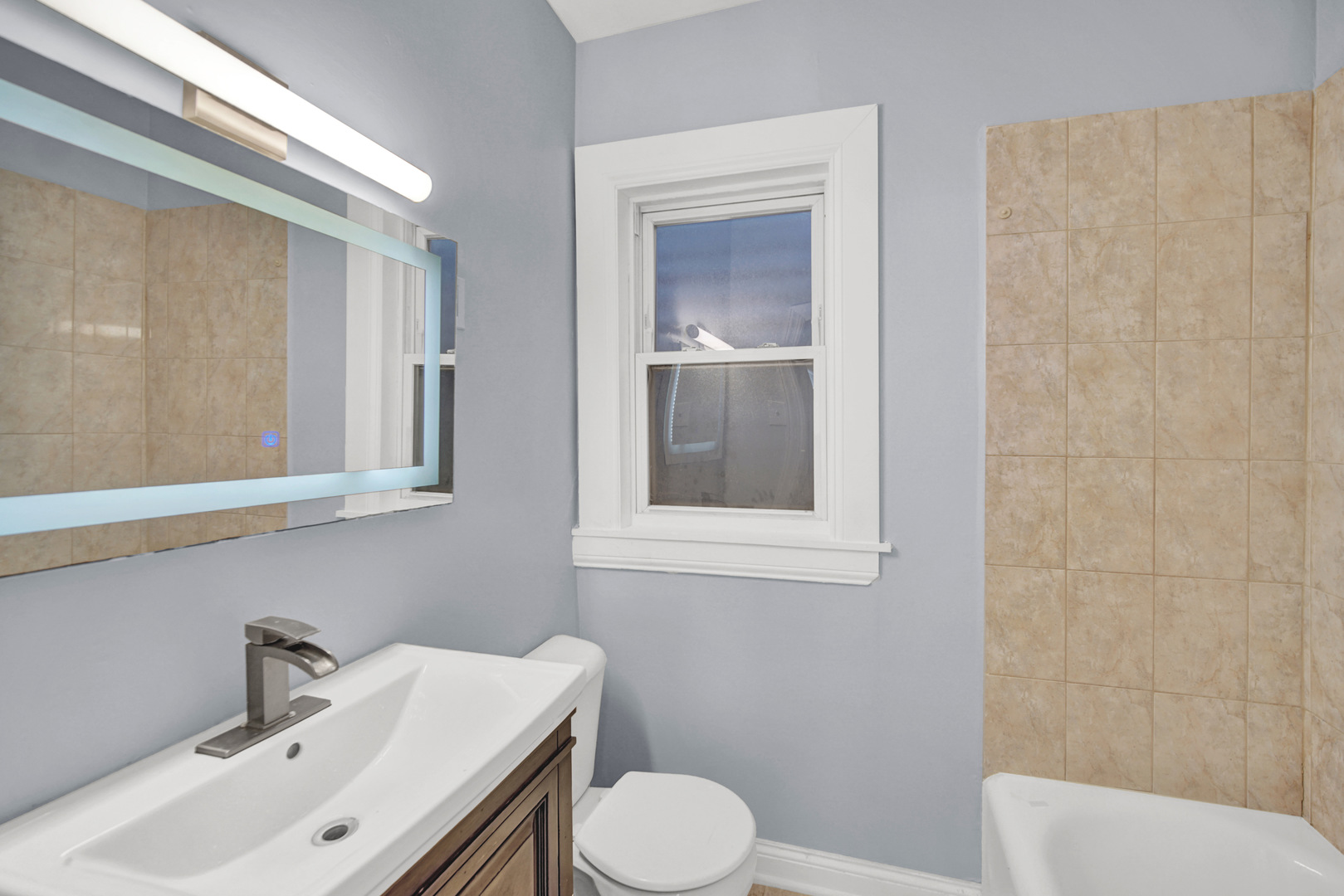 7316 S Woodlawn Avenue