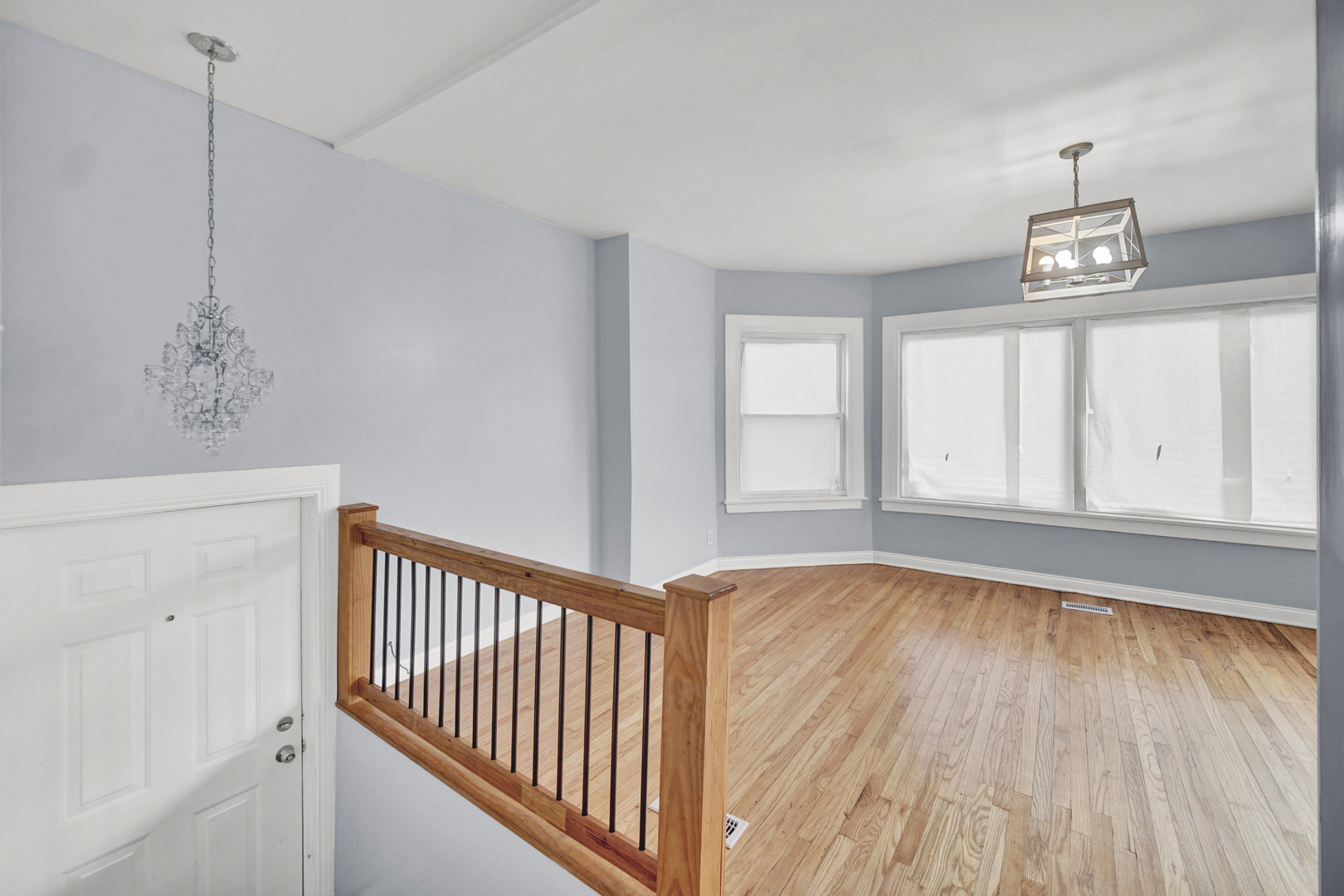 7316 S Woodlawn Avenue