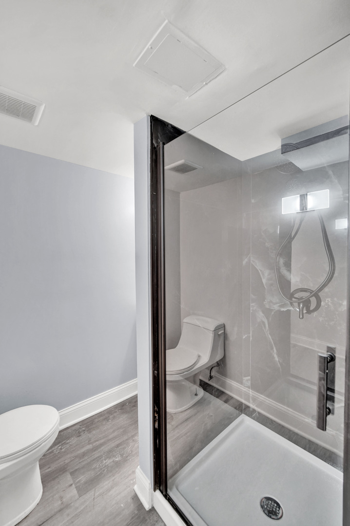 7316 S Woodlawn Avenue