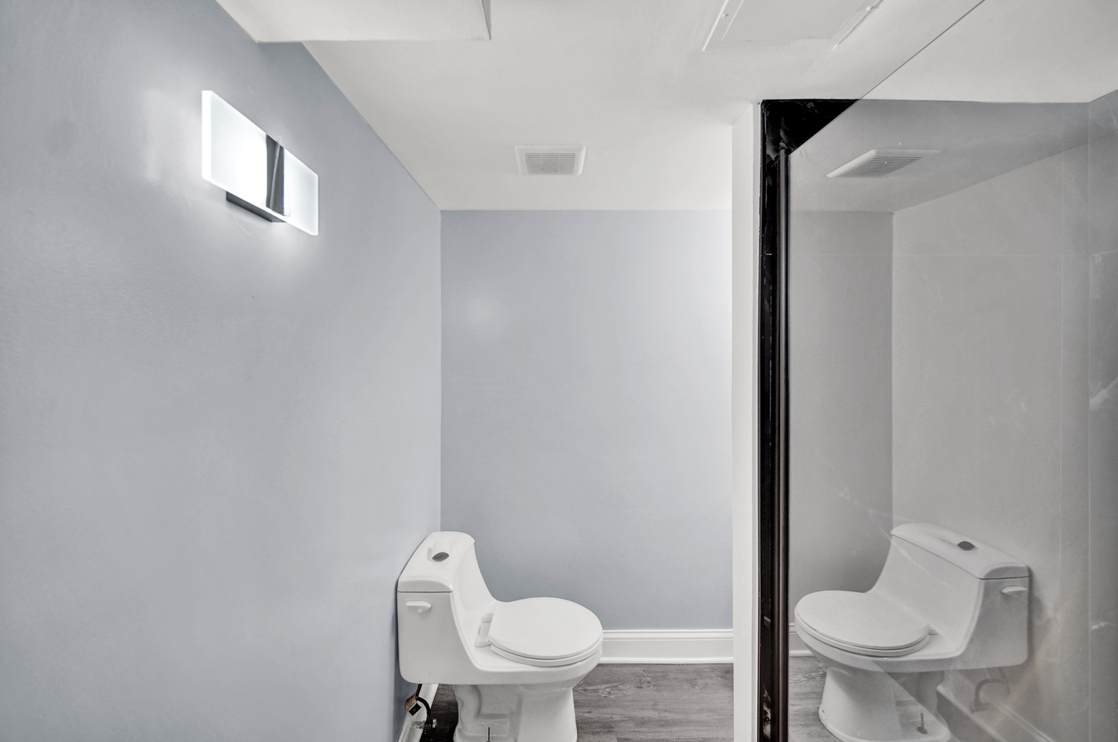 7316 S Woodlawn Avenue