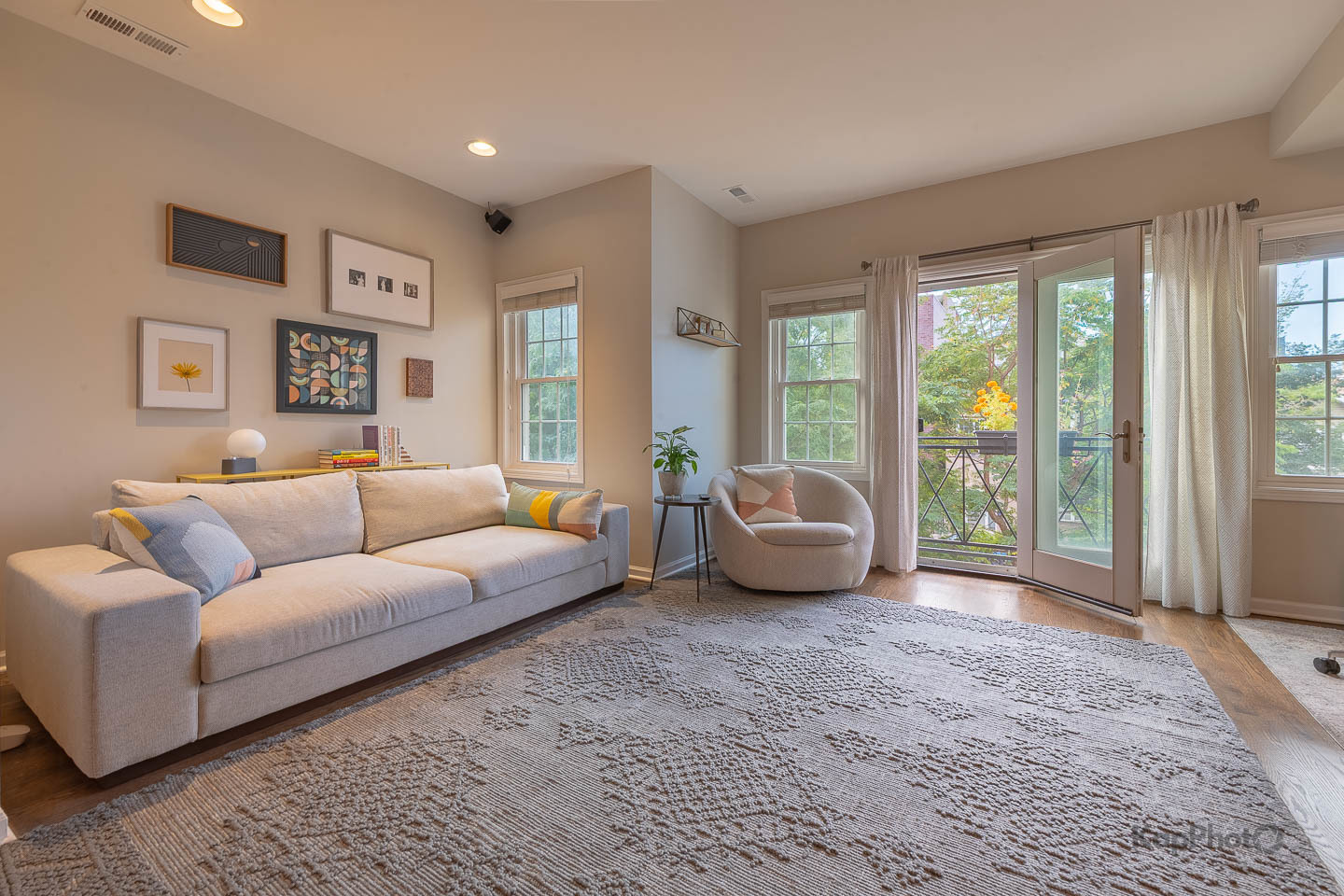 1244 W Ohio Street Unit: 2W