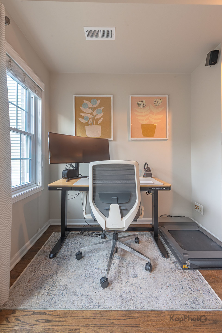 1244 W Ohio Street Unit: 2W