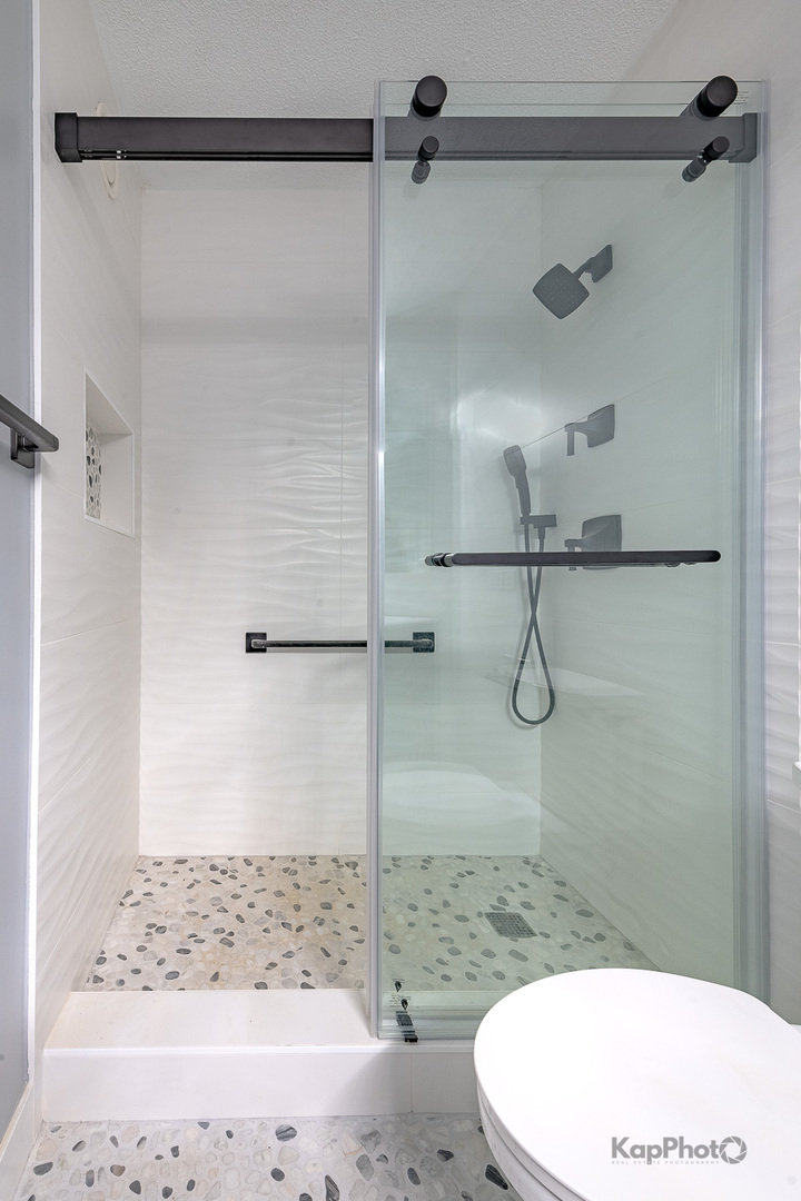 222 N Columbus Drive Unit: 2808