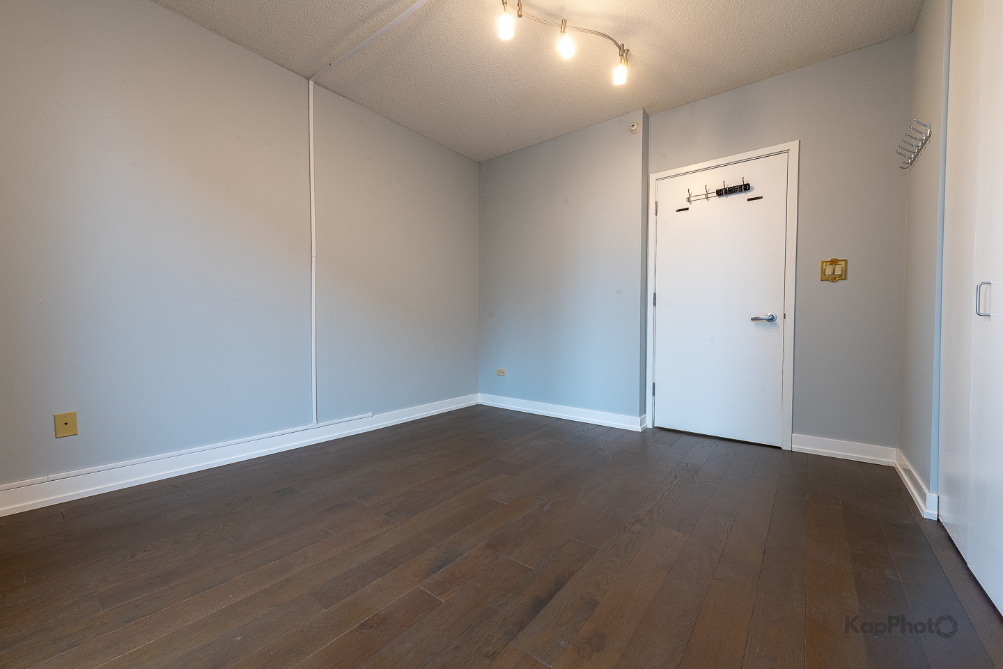 222 N Columbus Drive Unit: 2808