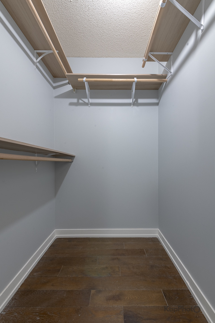 222 N Columbus Drive Unit: 2808