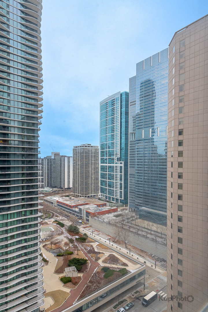 222 N Columbus Drive Unit: 2808