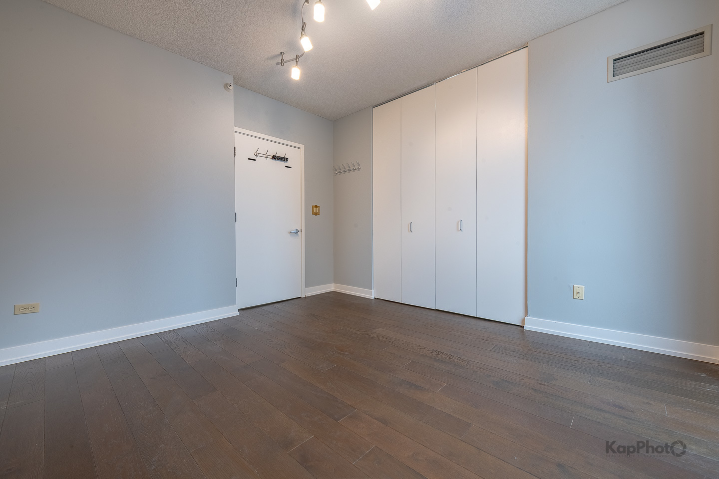 222 N Columbus Drive Unit: 2808