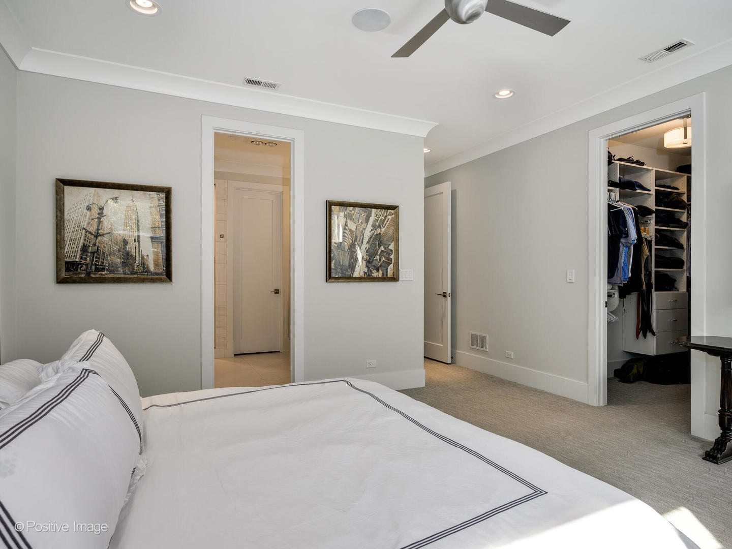 2018 W LEMOYNE Street Unit: 1W