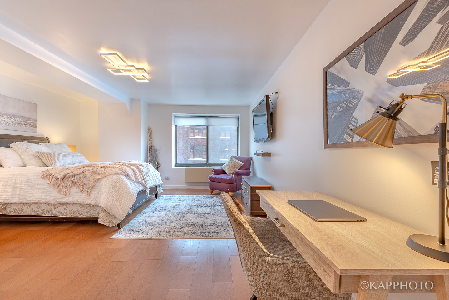 345 N Canal Street Unit: 404