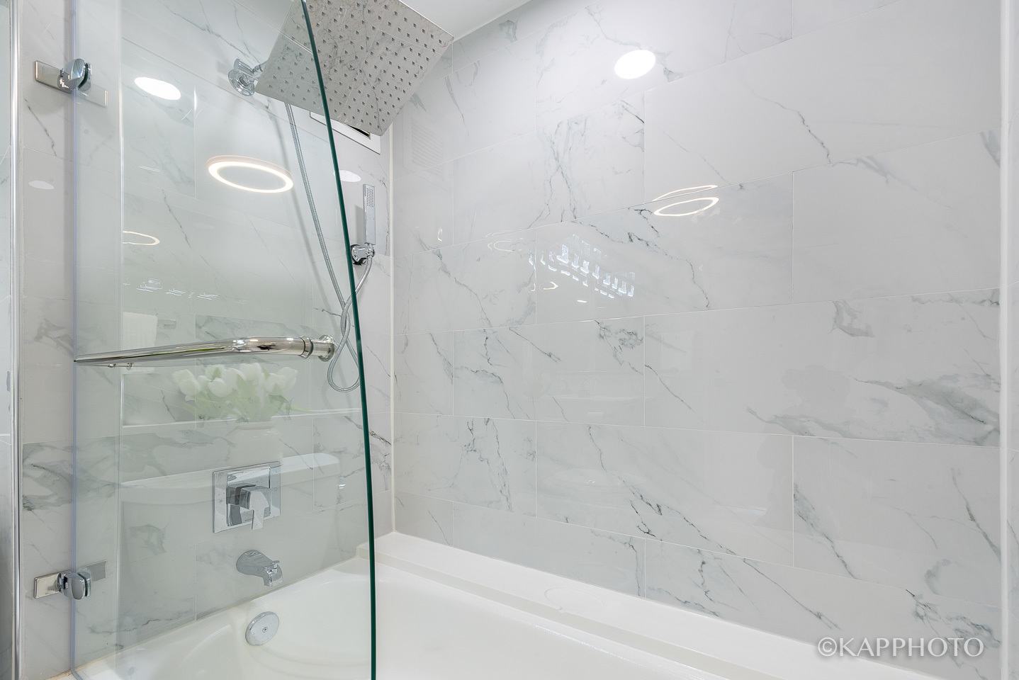 345 N Canal Street Unit: 404