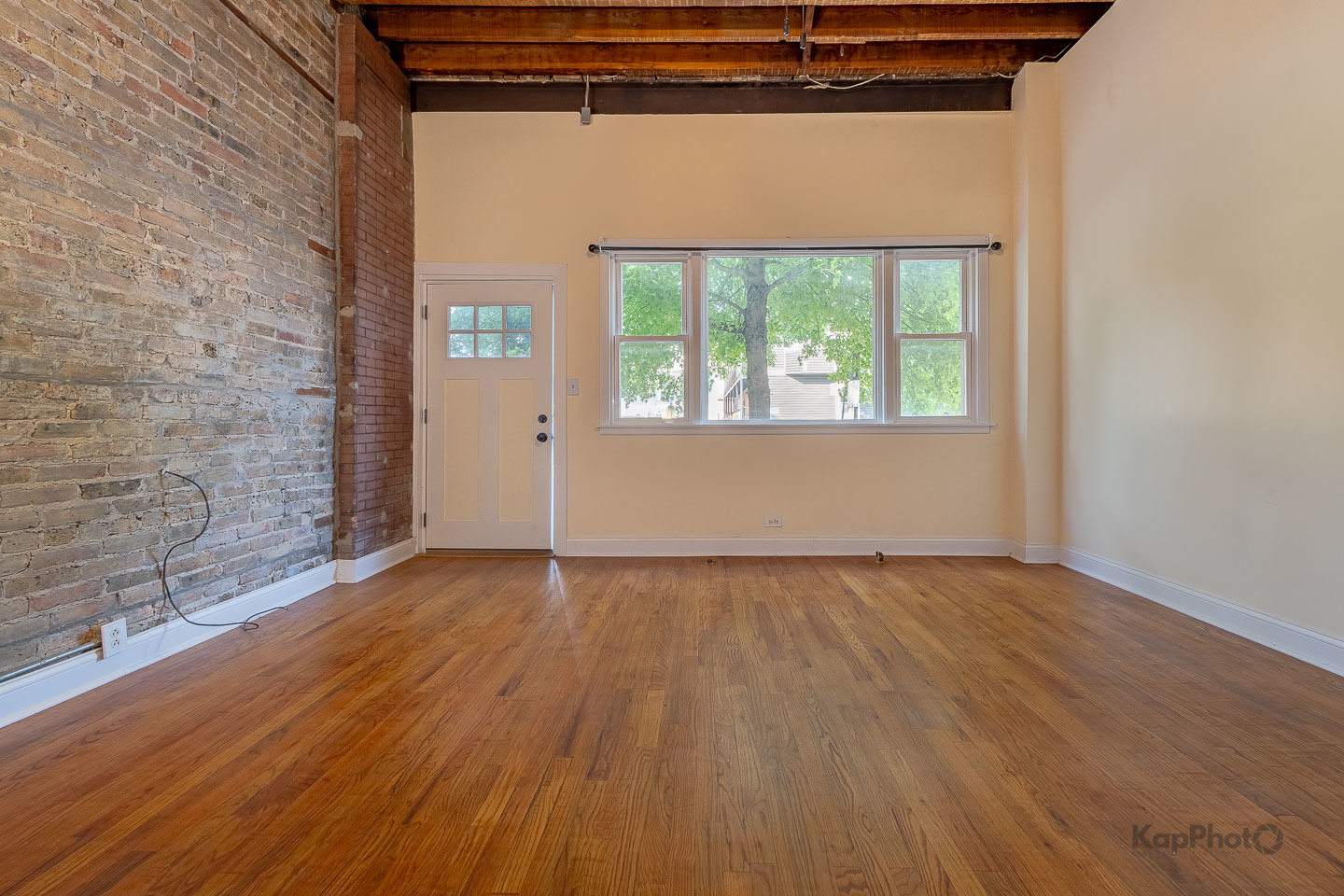2955 N Spaulding Avenue Unit: 1F