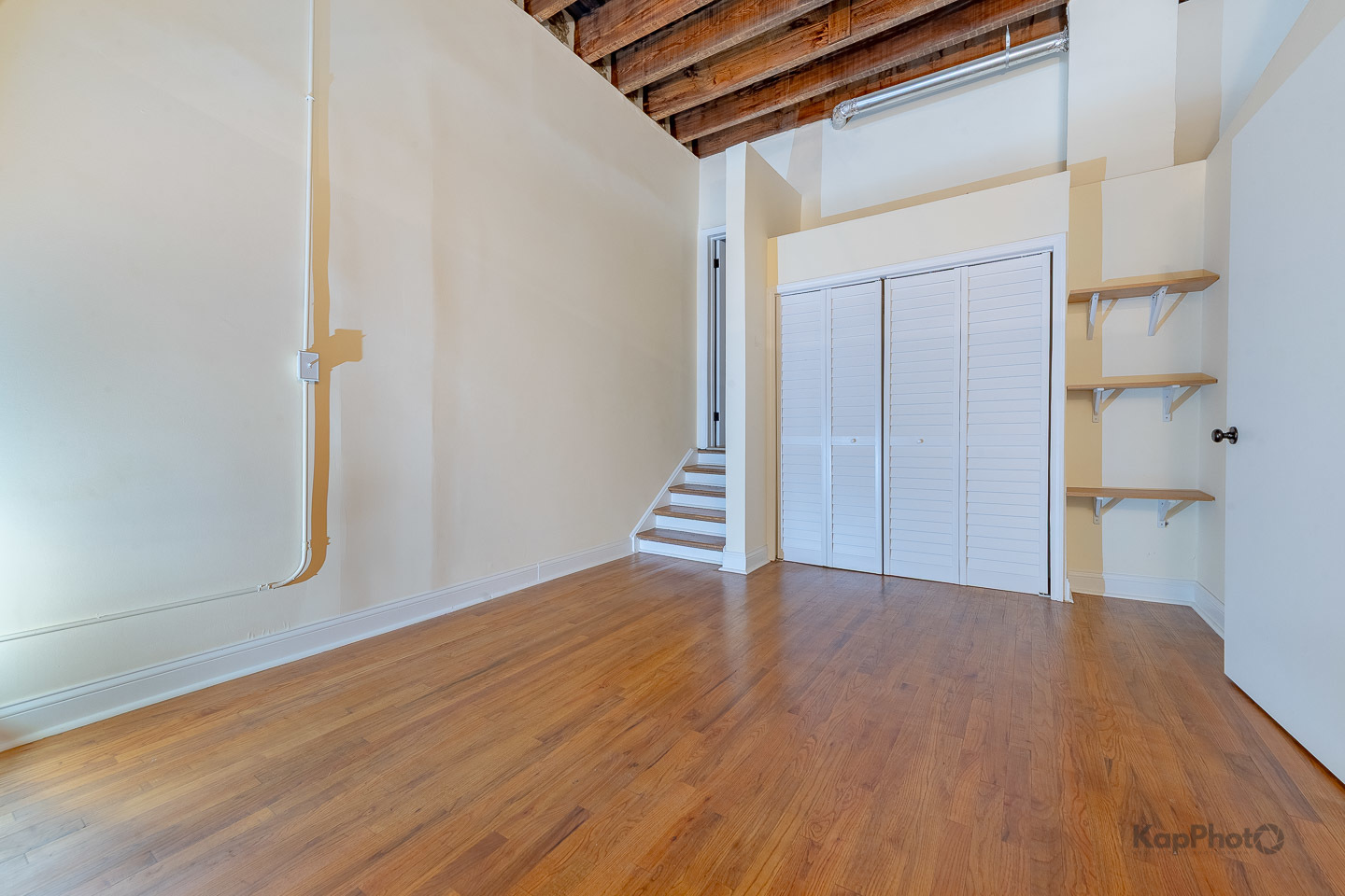 2955 N Spaulding Avenue Unit: 1F