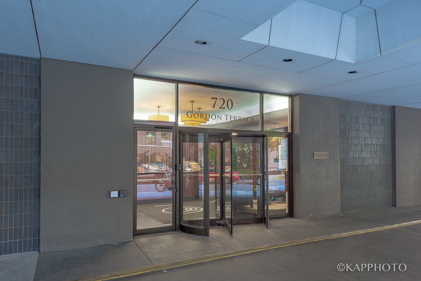 720 W Gordon Terrace Unit: 3N
