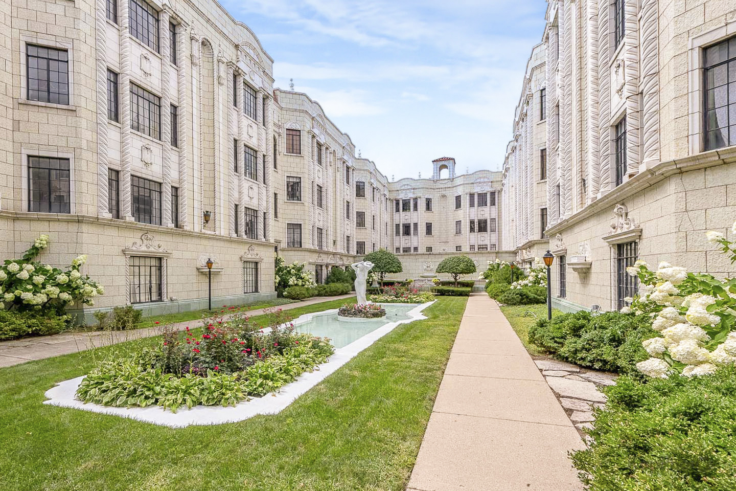 7344 N Ridge Boulevard Unit: 5C