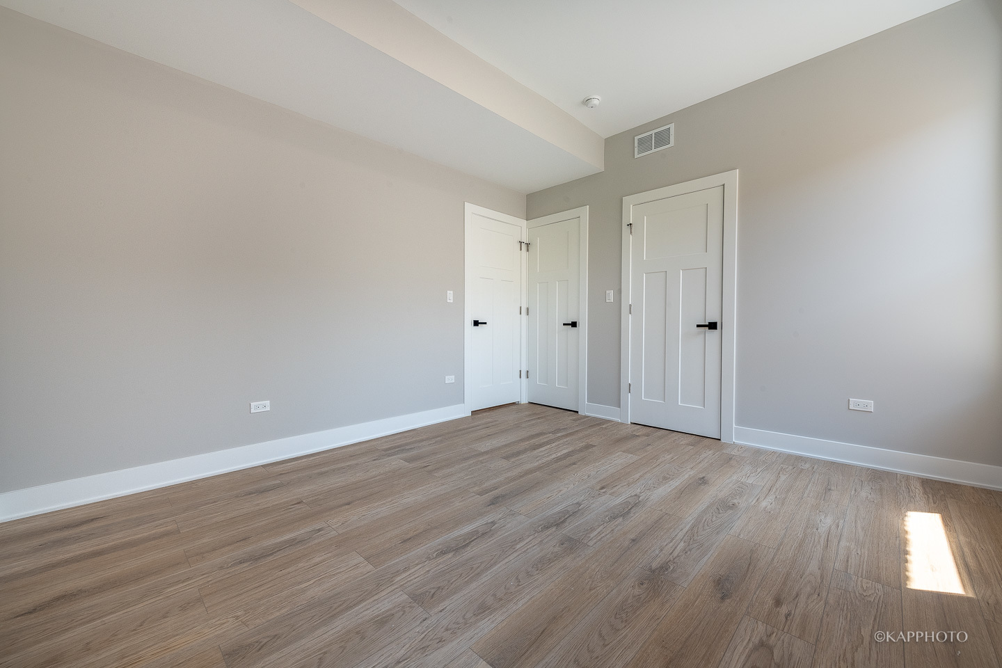 4152 S Prairie Avenue Unit: 1