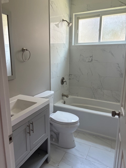 5803 W Superior Street Unit: 2