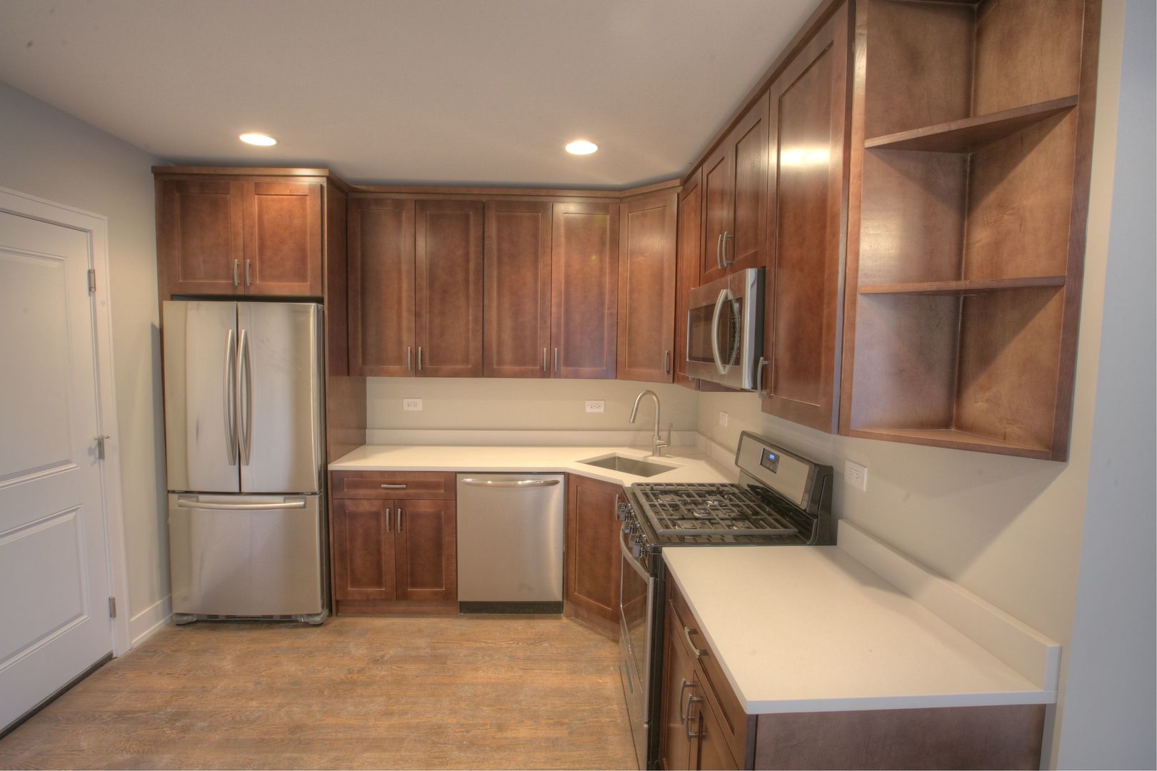 6433 N Albany Avenue Unit: 3W