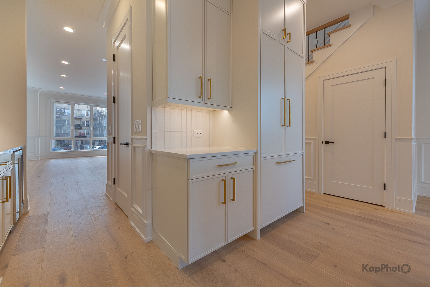 4015 N Albany Avenue