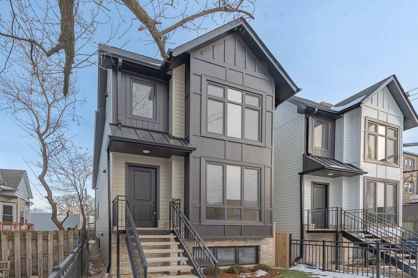 4015 N Albany Avenue