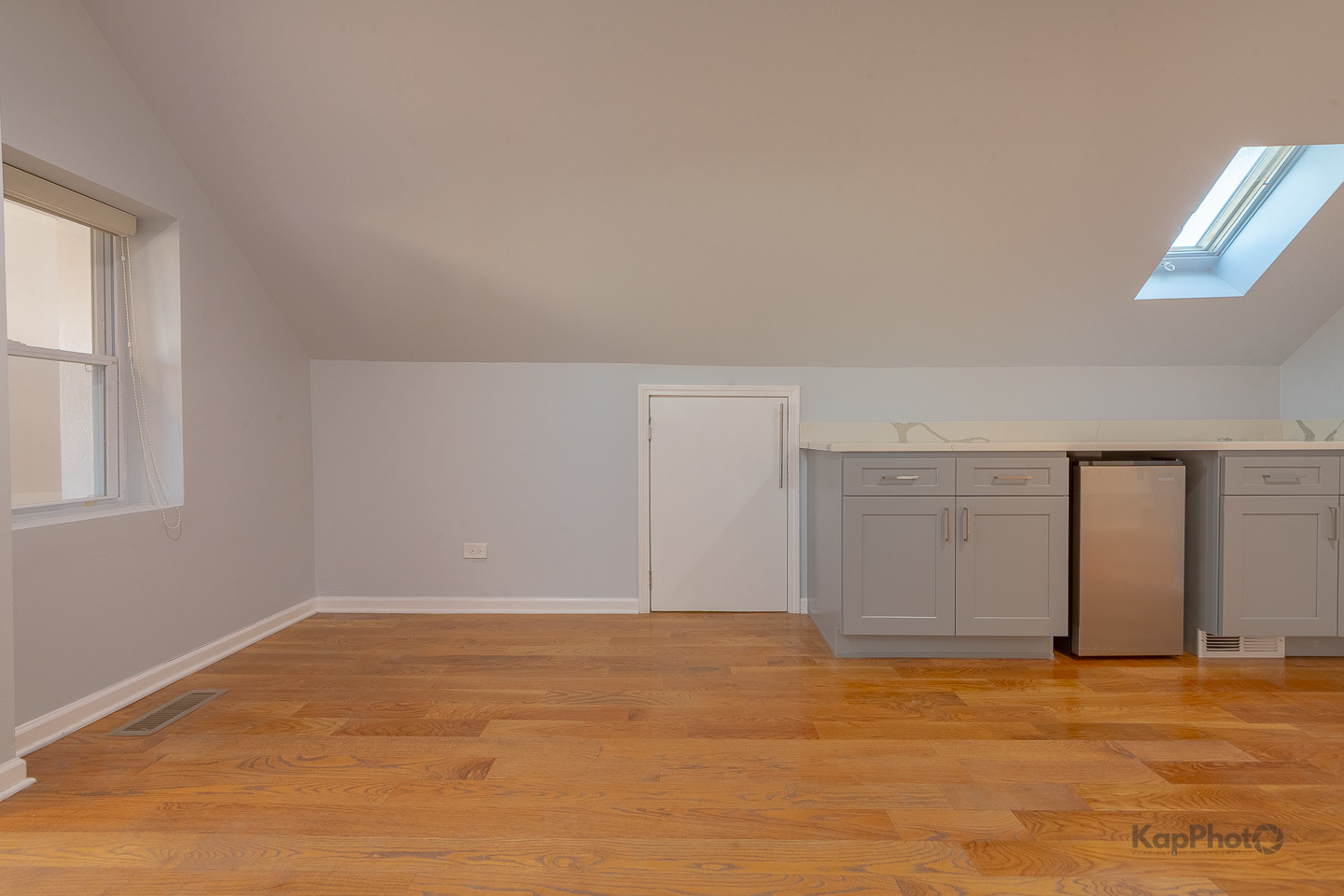 3328 S Emerald Avenue Unit: 3