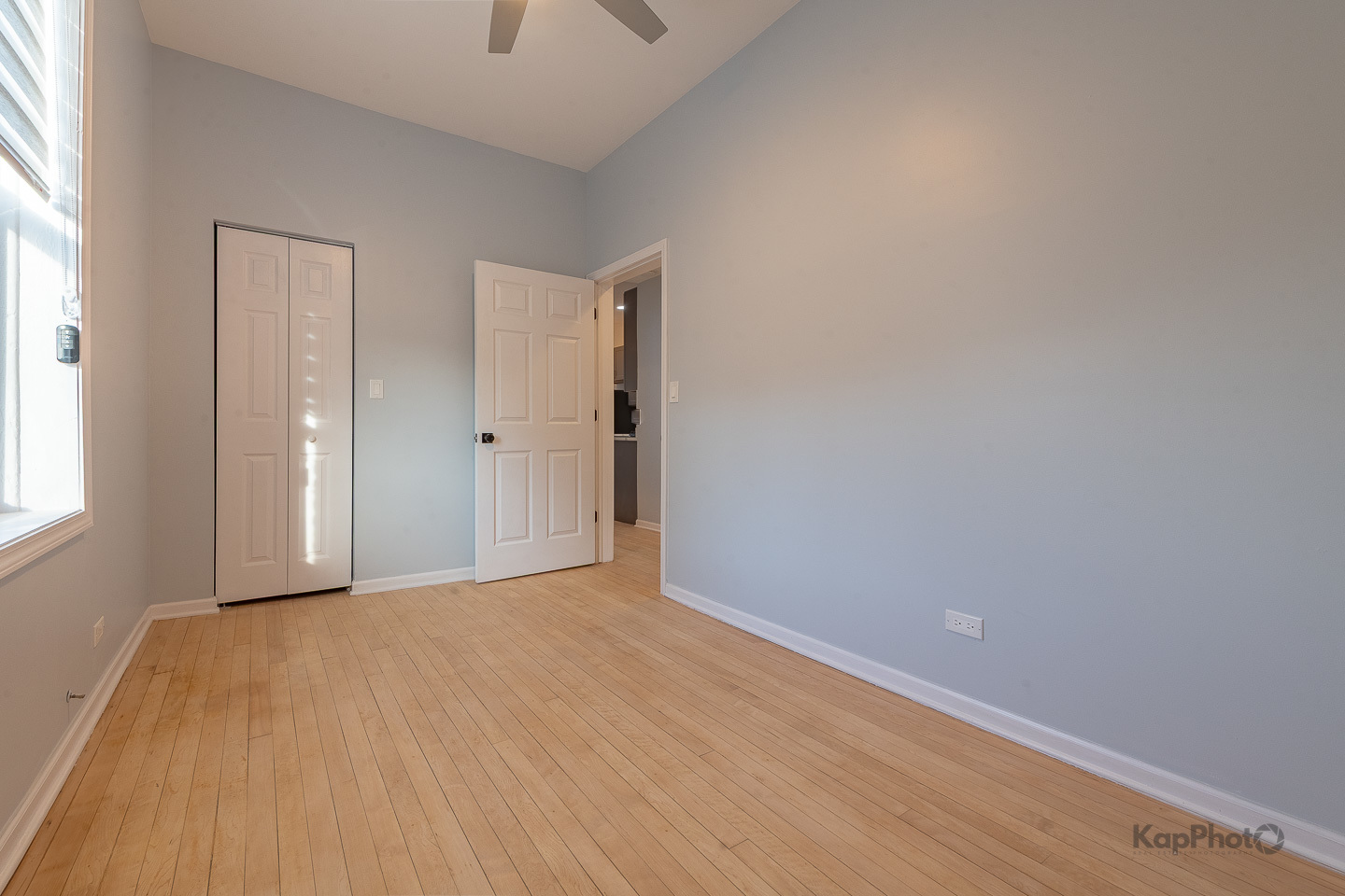 3328 S Emerald Avenue Unit: 3