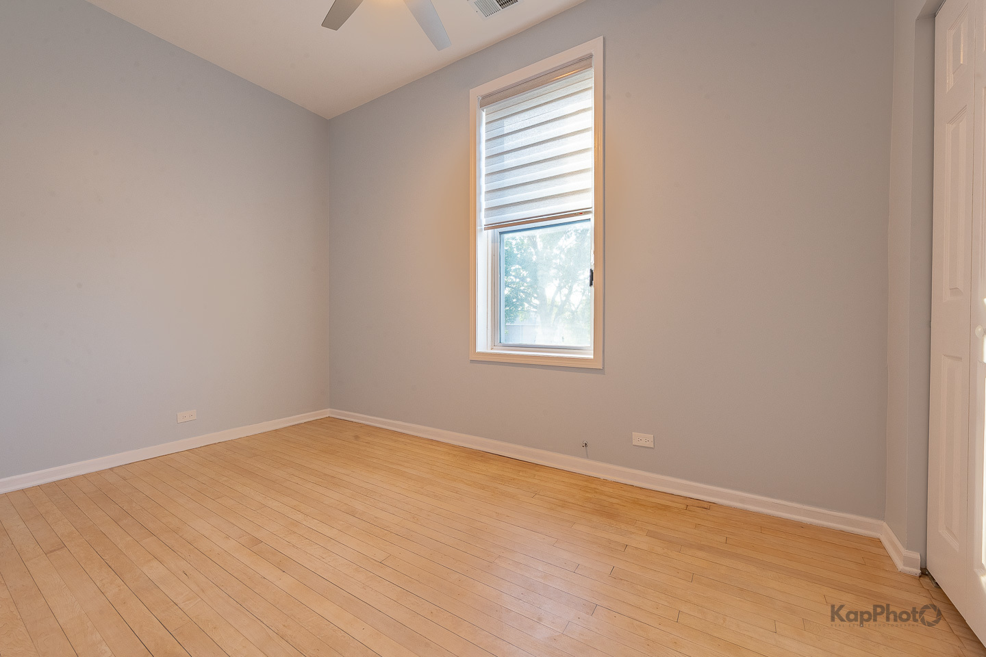 3328 S Emerald Avenue Unit: 3