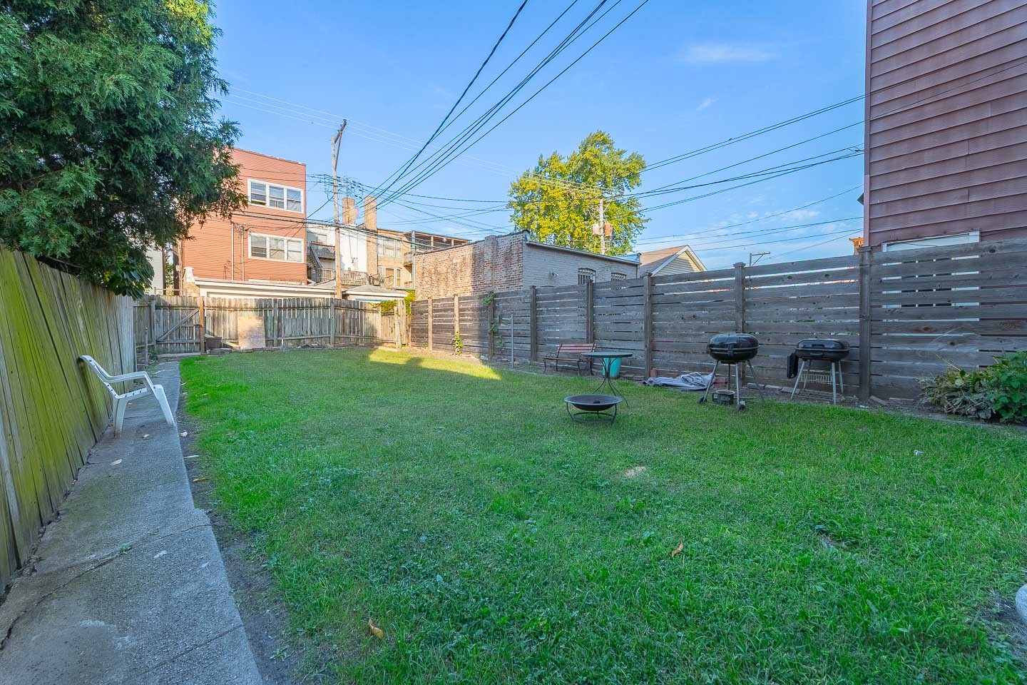 3328 S Emerald Avenue Unit: 3