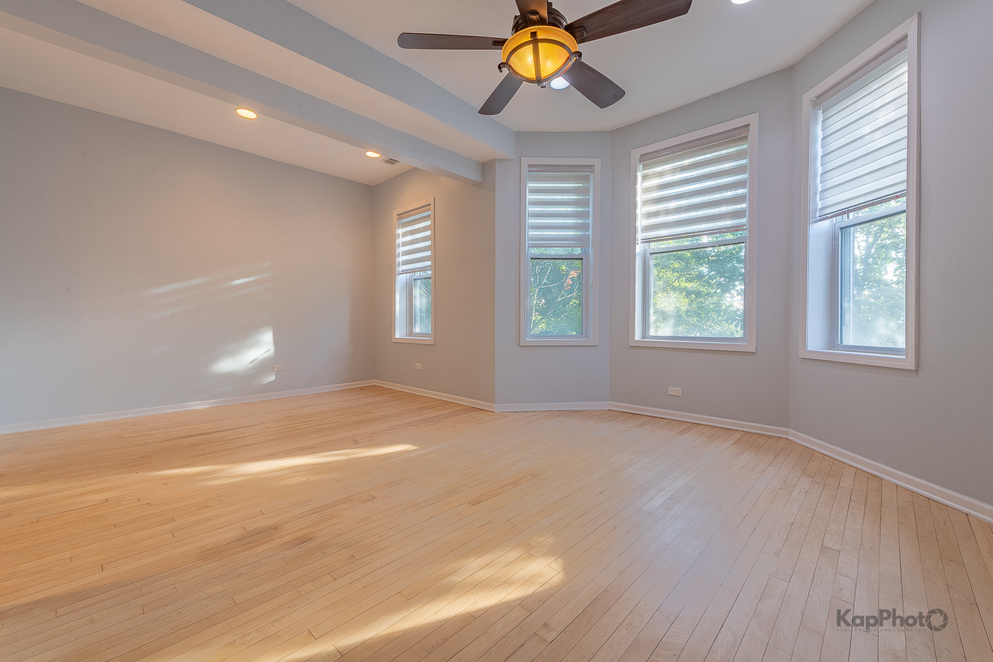 3328 S Emerald Avenue Unit: 3