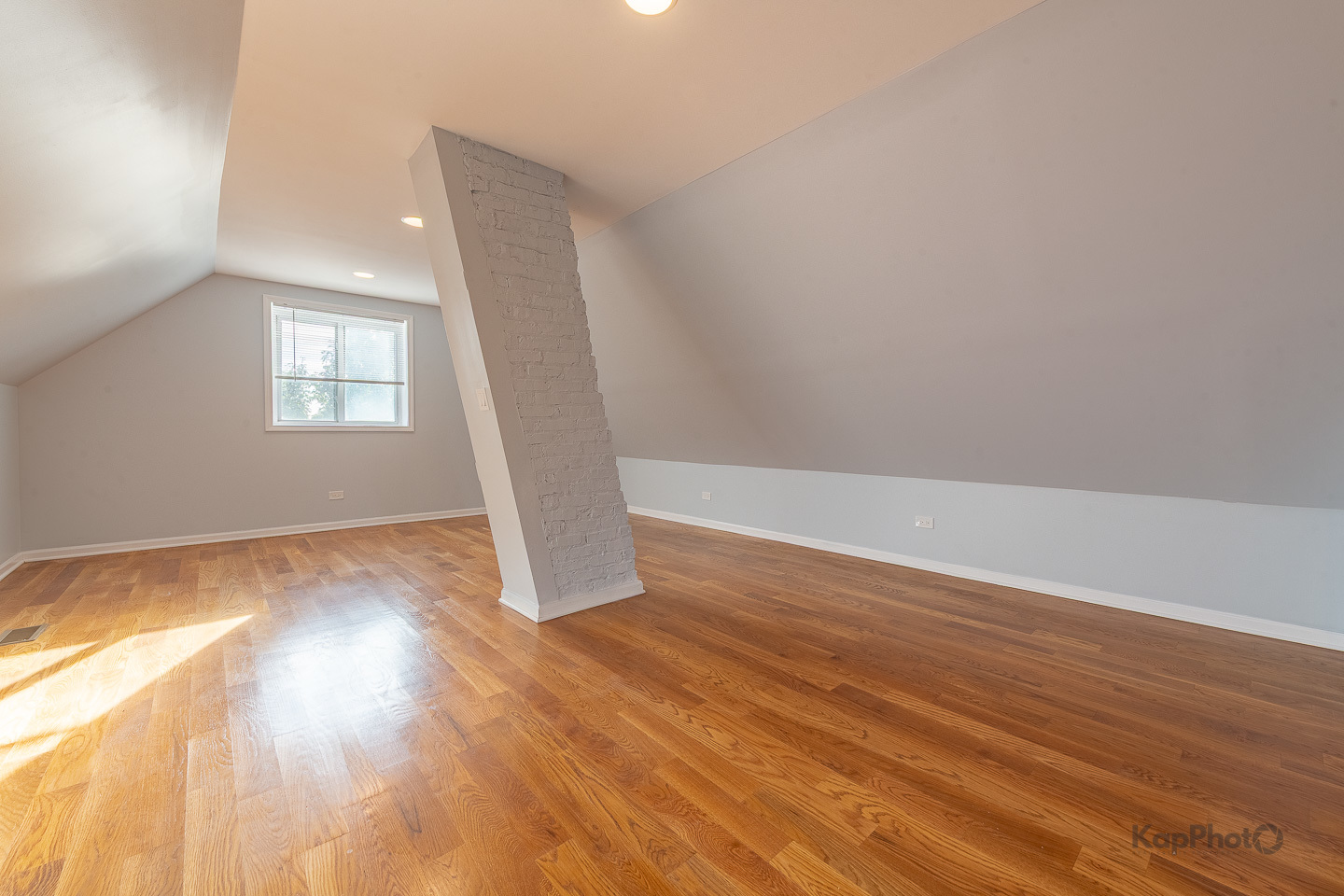 3328 S Emerald Avenue Unit: 3