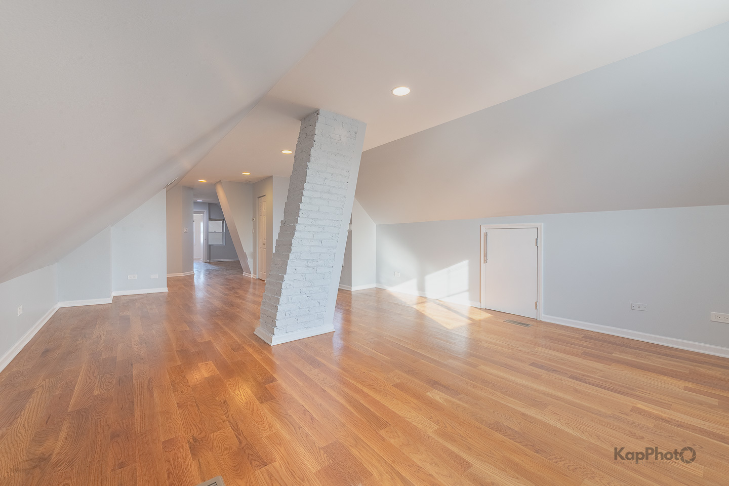 3328 S Emerald Avenue Unit: 3