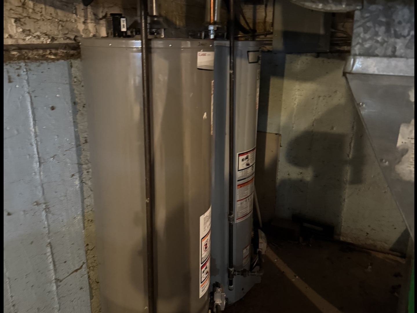 8816 S Blackstone Avenue