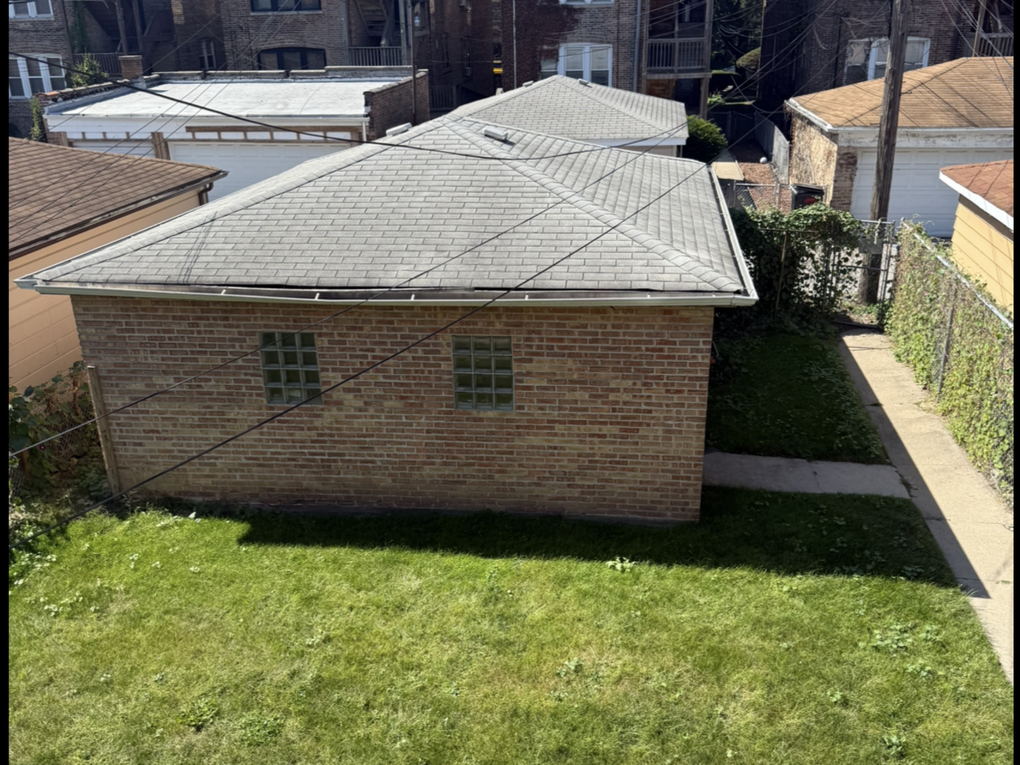 8816 S Blackstone Avenue