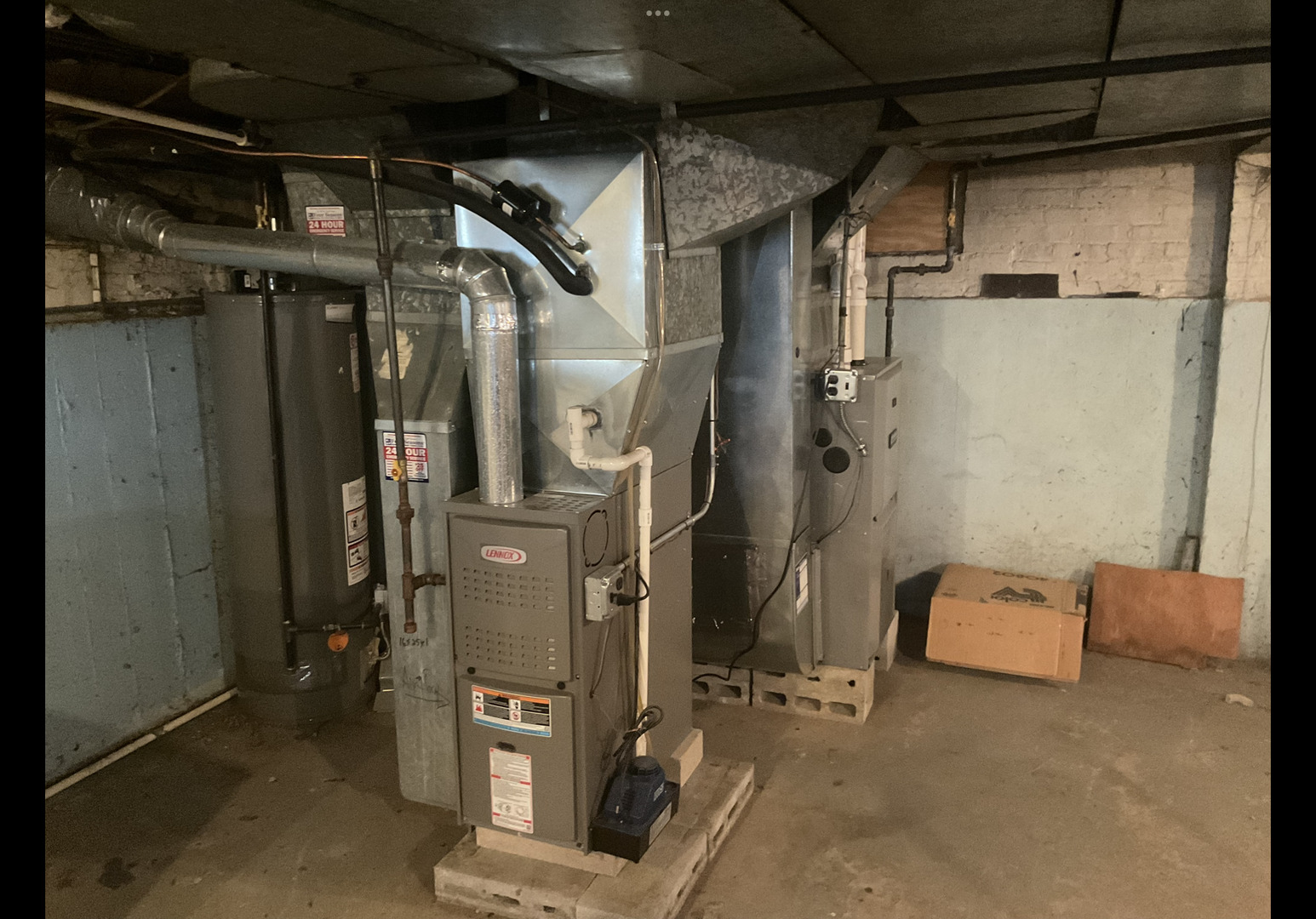 8816 S Blackstone Avenue