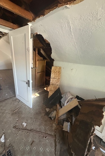 7744 S Rhodes Avenue