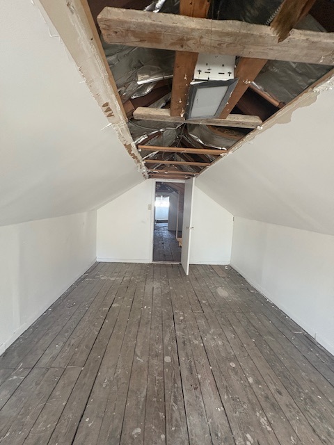 7744 S Rhodes Avenue