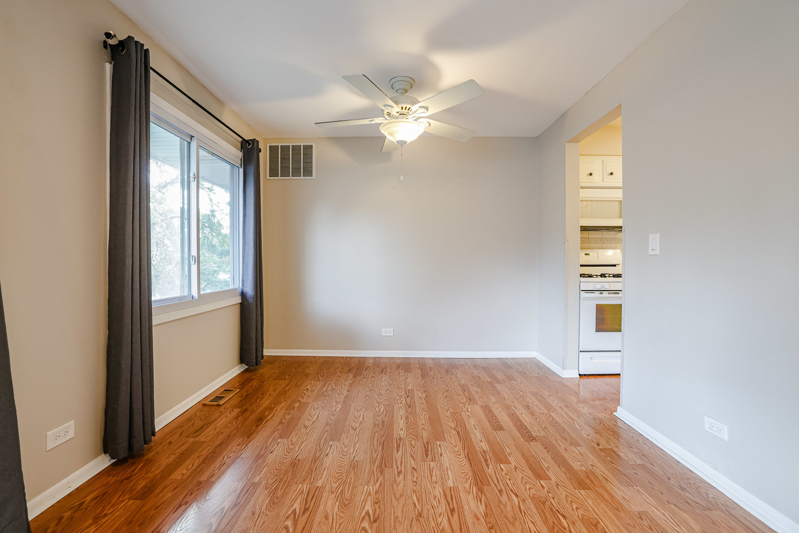 3008 Roberts Drive Unit: 5