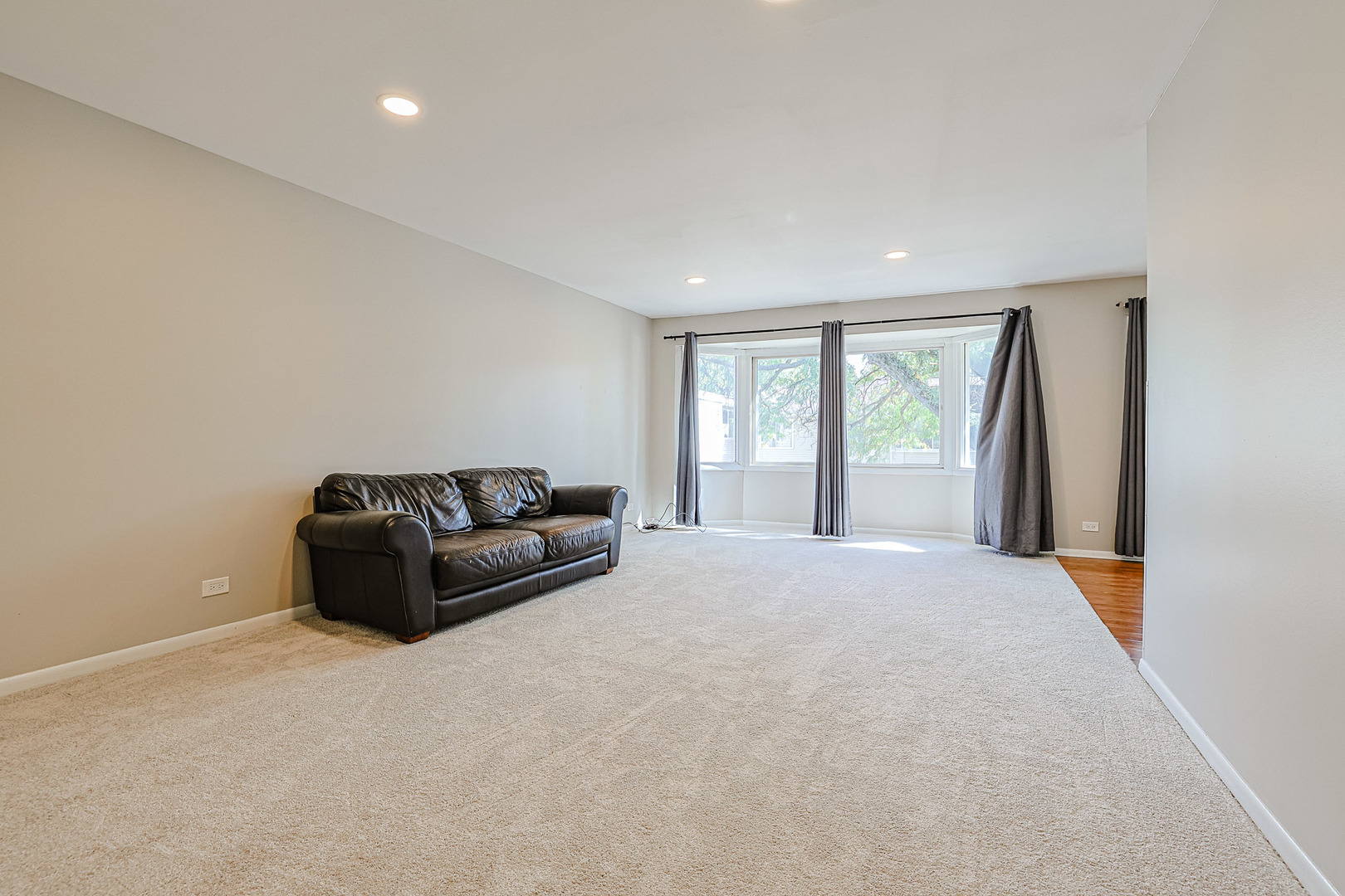 3008 Roberts Drive Unit: 5