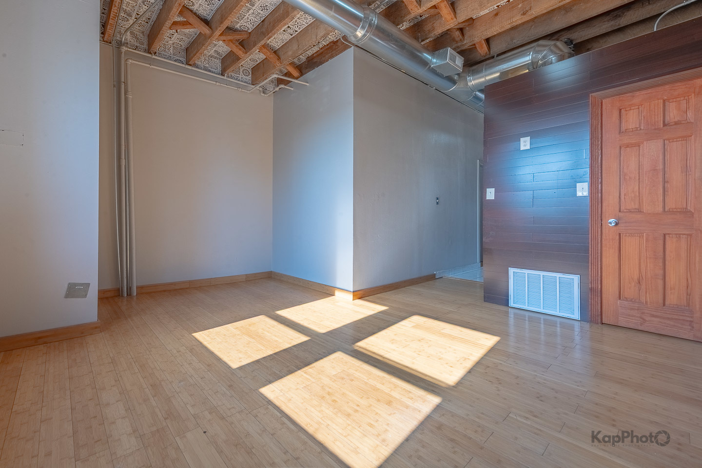 2504 S Blue Island Avenue Unit: 1F