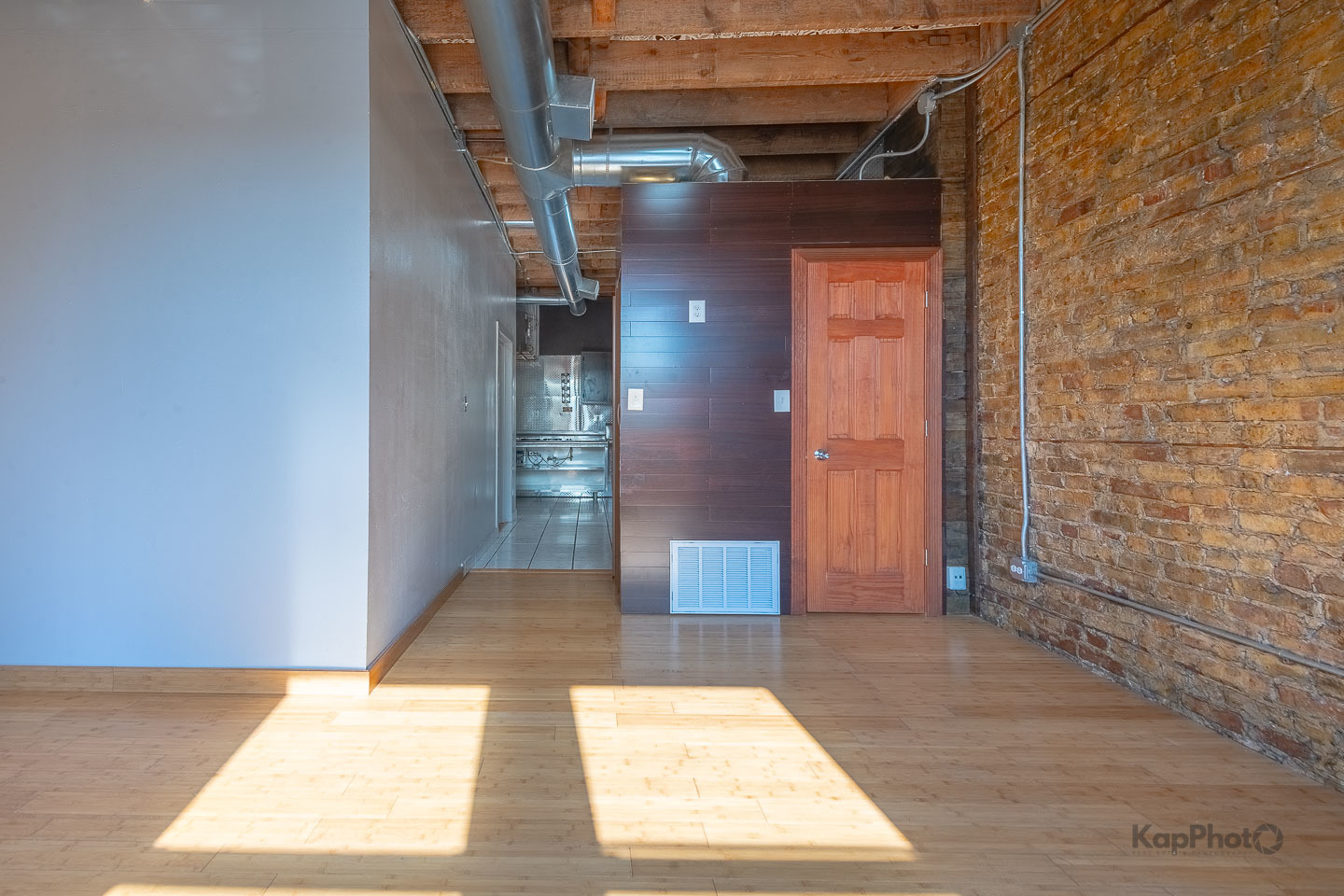 2504 S Blue Island Avenue Unit: 1F