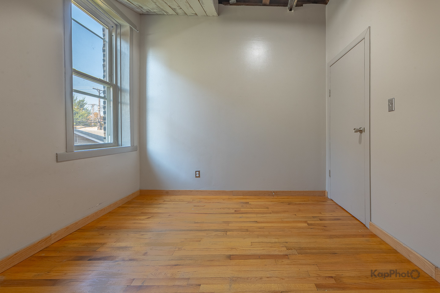 2504 S Blue Island Avenue Unit: 1F