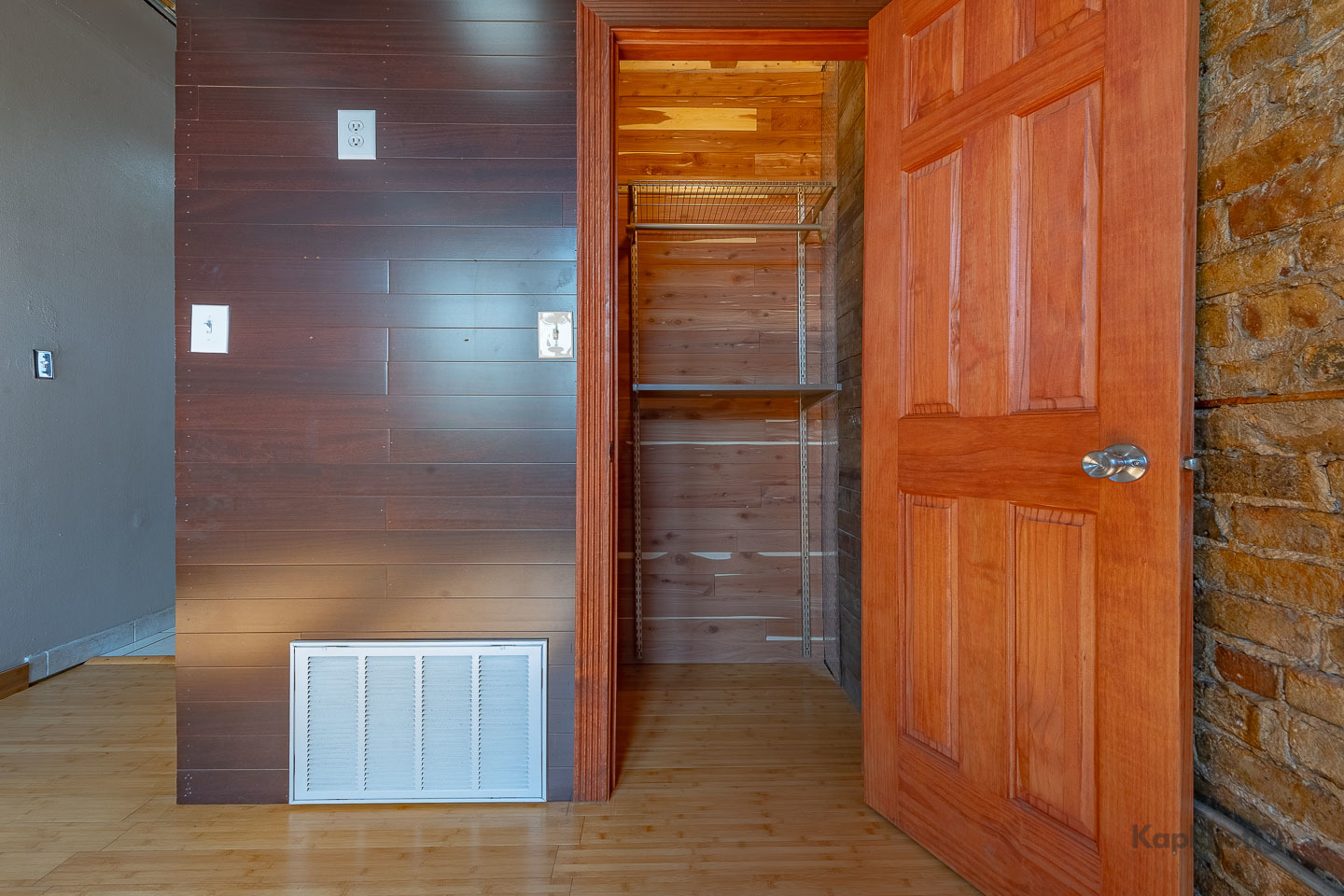 2504 S Blue Island Avenue Unit: 1F